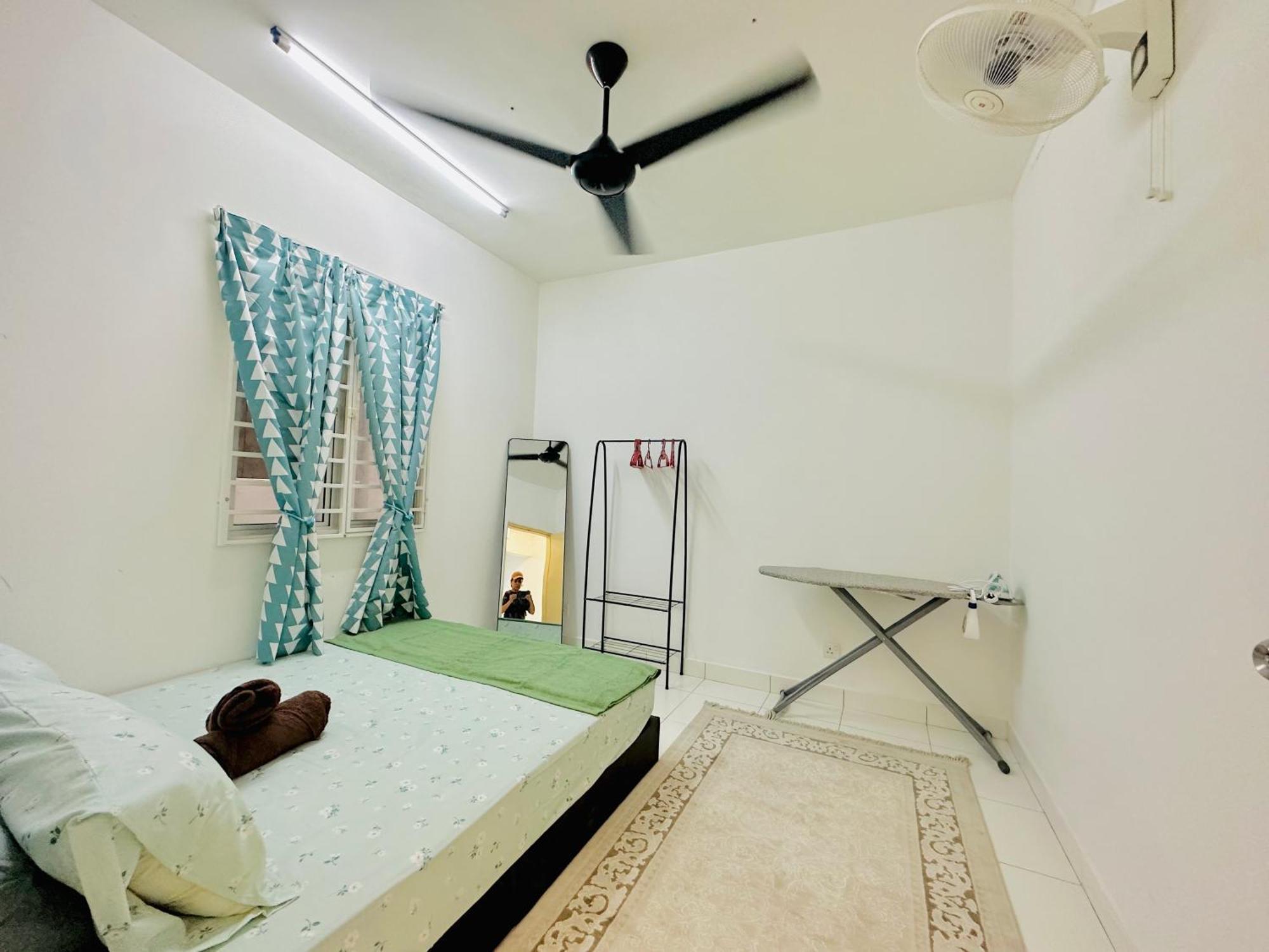 Setia Alam Islamic Homestay Shah Alam Exterior foto